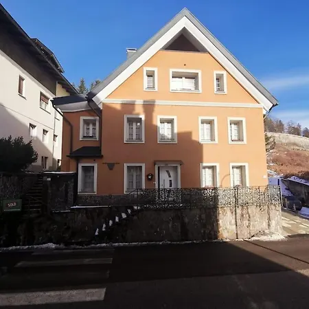 Appartement Alte Rote Haus à Tarvisio Extérieur photo