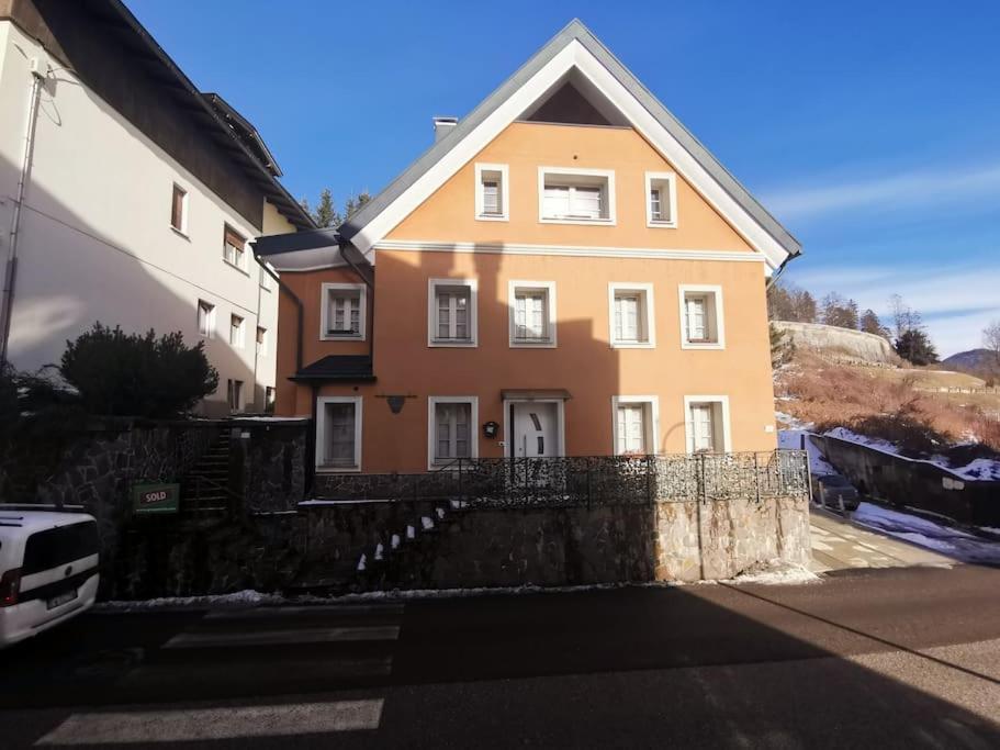 Alte Rote Haus *